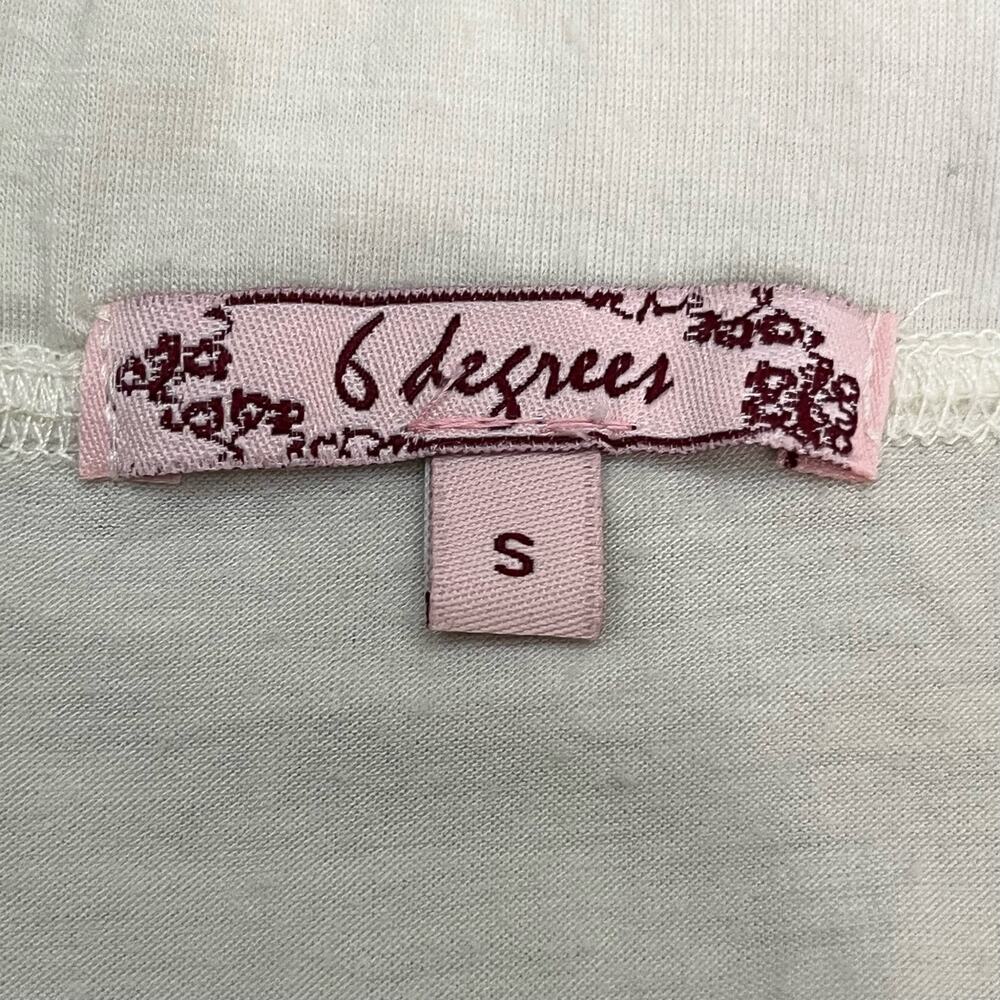 6 Degrees White and Red Floral Skirt Size Small - Picture 4 of 6